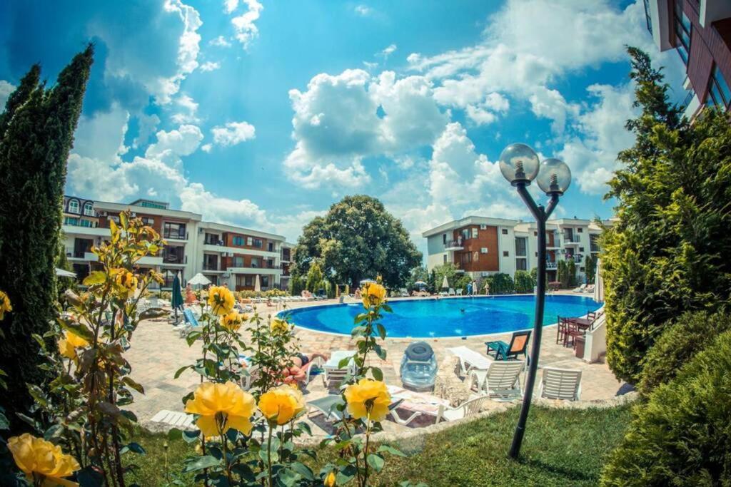 Messambria Fort Beach - Premium Apartments Еленіте Екстер'єр фото